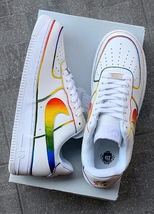 Жіночі кросівки nike air force 1 white/rainbow