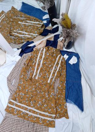 Платье в цветочный принт