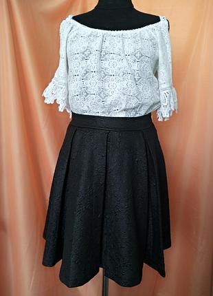 Спідниця в складку gina tricot.