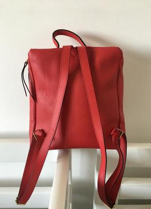 Красный кожаный рюкзак ,италия3 фото
