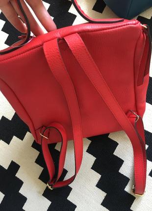 Красный кожаный рюкзак ,италия9 фото