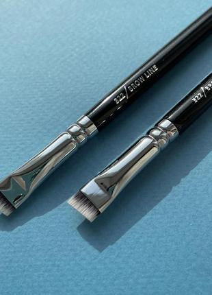 Кисть 322 Zoeva 317 wing liner