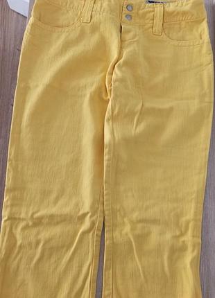 Капрі,бриджі,джинси