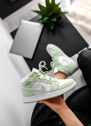 Кроссовки air jordan 1 mid white for sale