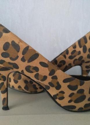 Красивые леопардовые туфли2 фото