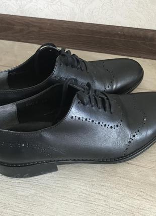 Шкіряні туфлі