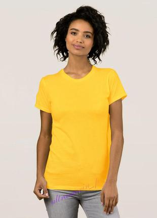 Женская жёлтая  футболка базовая классическая приталенная  хлопковая