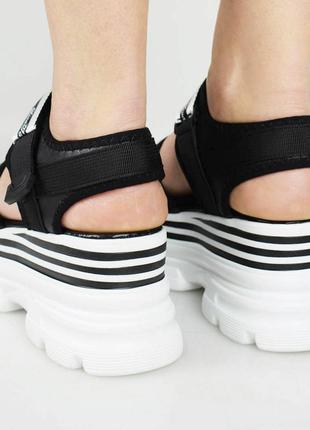 Стильные черные босоножки сандалии на платформе толстой подошве массивные модные3 фото