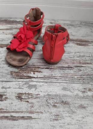 Босоніжки на дівчинку dunnes 2