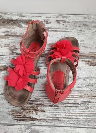 Босоніжки на дівчинку dunnes 4