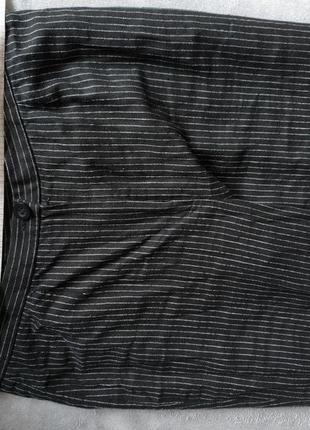 Чорні брючні штани з білими смужками вільного крою3 фото