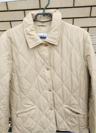 Красива жіноча куртка,m-l