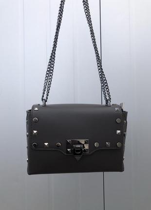 Шкіряна сумочка клатч на ланцюжку темна коричнева італія сумка жіноча шкіряна4 фото