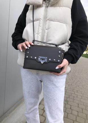 Шкіряна сумочка клатч на ланцюжку темна коричнева італія сумка жіноча шкіряна7 фото
