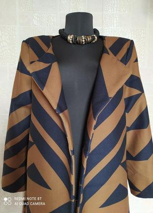 Стильный кардиган/пальто в геометрический принт