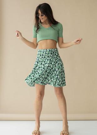 Летняя юбка-шорты с цветочным принтом1 фото