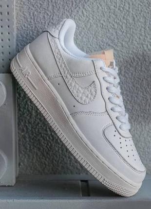 Кроссовки nike air force 1 07 lx5 фото