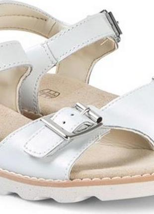 Кожаные сандалии clarks crown bloom k white4 фото