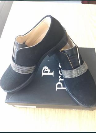Абсолютно новые женские  замшевые туфли лоферы prego
