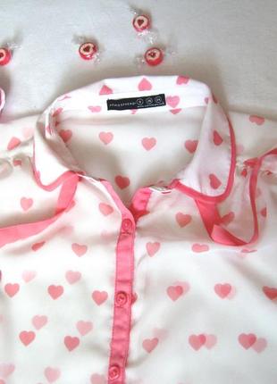 Ніжна, легка, повітряна, напівпрозора блузка з принтом в сердечка3 фото