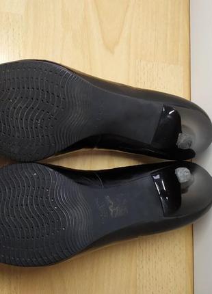 Лакированные туфли на каблуке geox5 фото
