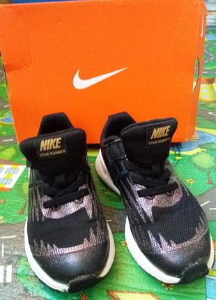 Оригинал nike. кроссовки 17,5см по стельке