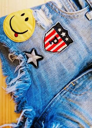 Джинсовые шорты