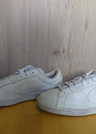 Кроссовки кожаные nike tennis classic cs2 фото