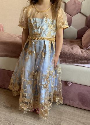 Нарядное платье на выпускной