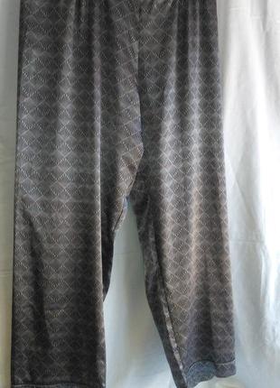 Хорошие фирменные  атласные  пижамные брюки2 фото