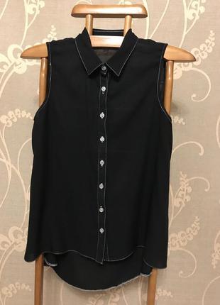 Очень красивая и стильная брендовая блузка чёрного цвета.6 фото
