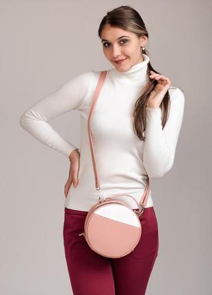 Новая стильная круглая розовая молодежная сумка через плечо, тренд сезона1 фото