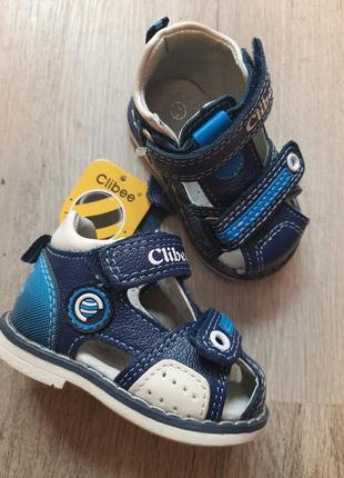 Босоніжки для самих маленьких