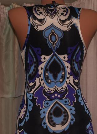 Фирменное платье (xs замеры) с узором, ткань дайвинг, хорошо смотрится4 фото