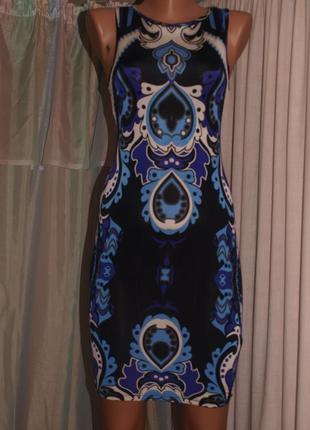 Фирменное платье (xs замеры) с узором, ткань дайвинг, хорошо смотрится3 фото