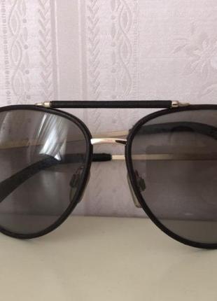 Сонцезахисні окуляри tod’s