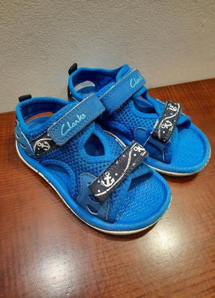 Босоножки clarks