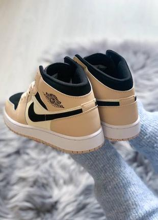 Кроссовки женские найк nike air jordan retro 1 beige black6 фото
