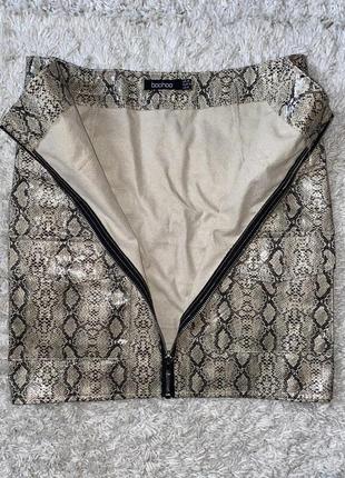 Шикарная юбка с принтом питона змеи оригинал бренд boohoo9 фото