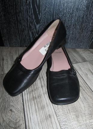 Clarks кожаные туфли балетки р. 6,5 - 25,5см1 фото