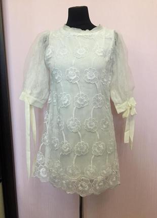 Платье белое кружевное, гипюр, сетка, тюлевое, рукава буфы фонари, цветы6 фото