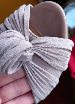 Badgley mischka лілові замша відкритий носок туфлі10 фото