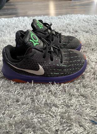 Nike кроссовки