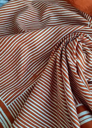 Шикарный шёлковый двусторонний платок в полоску с потёртостями8 фото