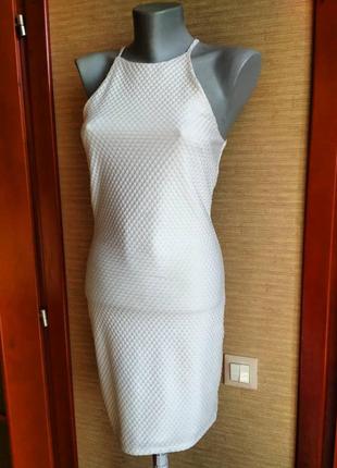 Красивое фактурное платье