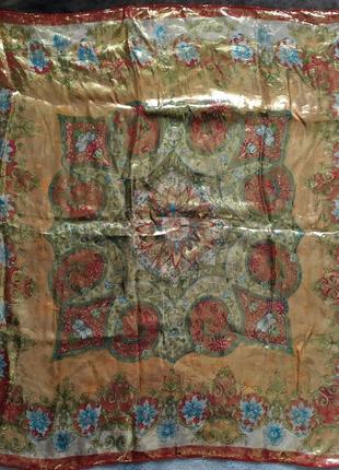 Шелковый платок с люрексовой нитью.7 фото