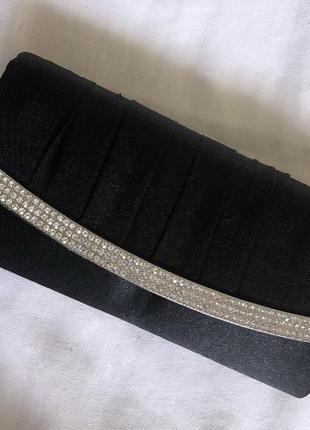 Чорний клатч