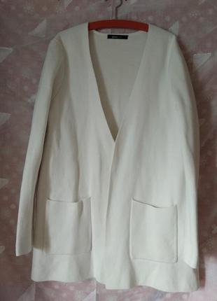 Кофта/кардиган/накидка.