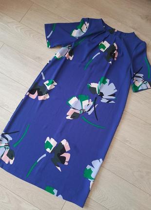 M&s. дуже гарна сукня