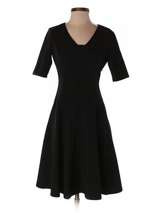 Черное платье а-силуэт с вырезом на 46-48 р2 фото